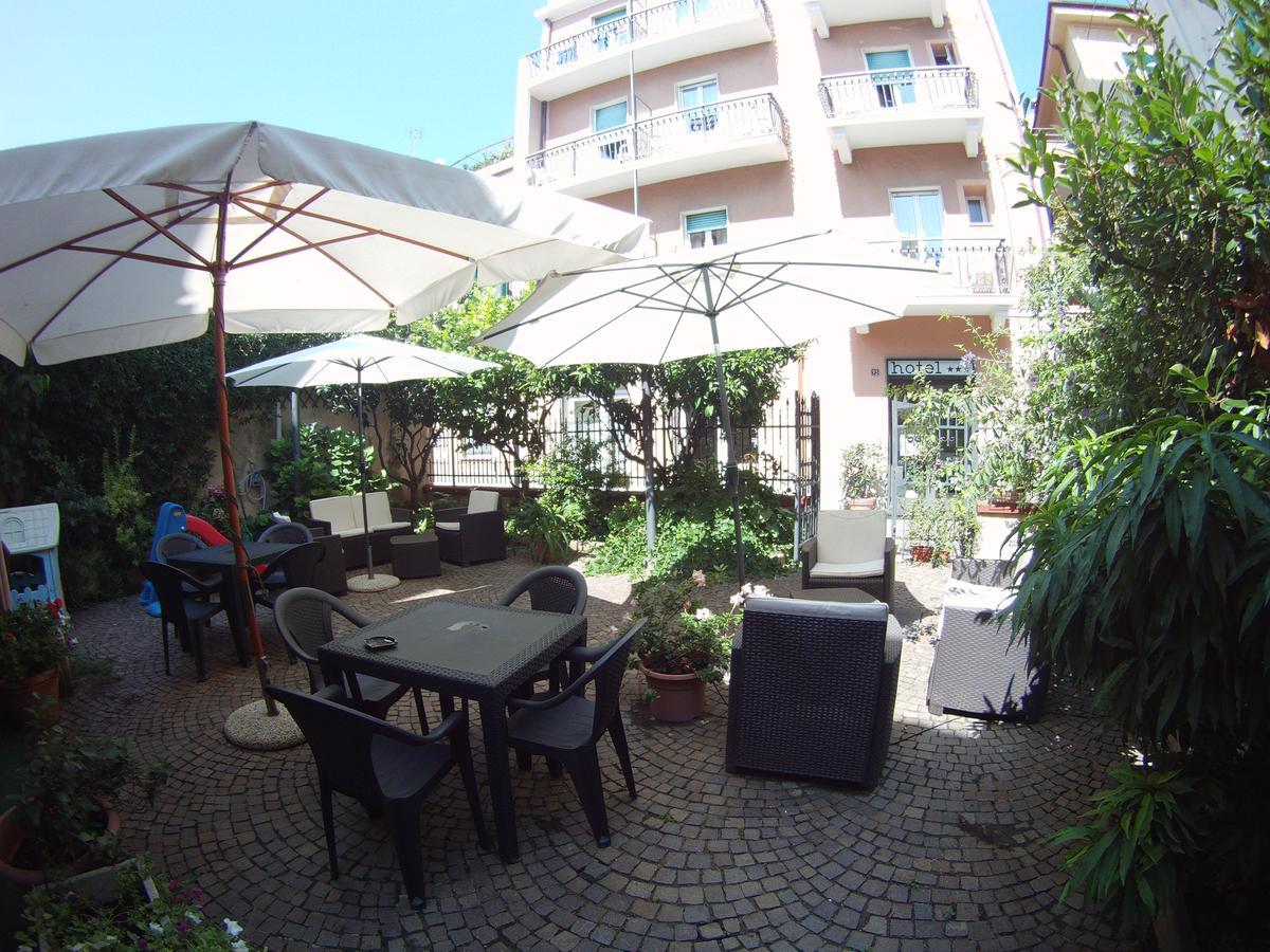 Hotel Graziella Spotorno Extérieur photo